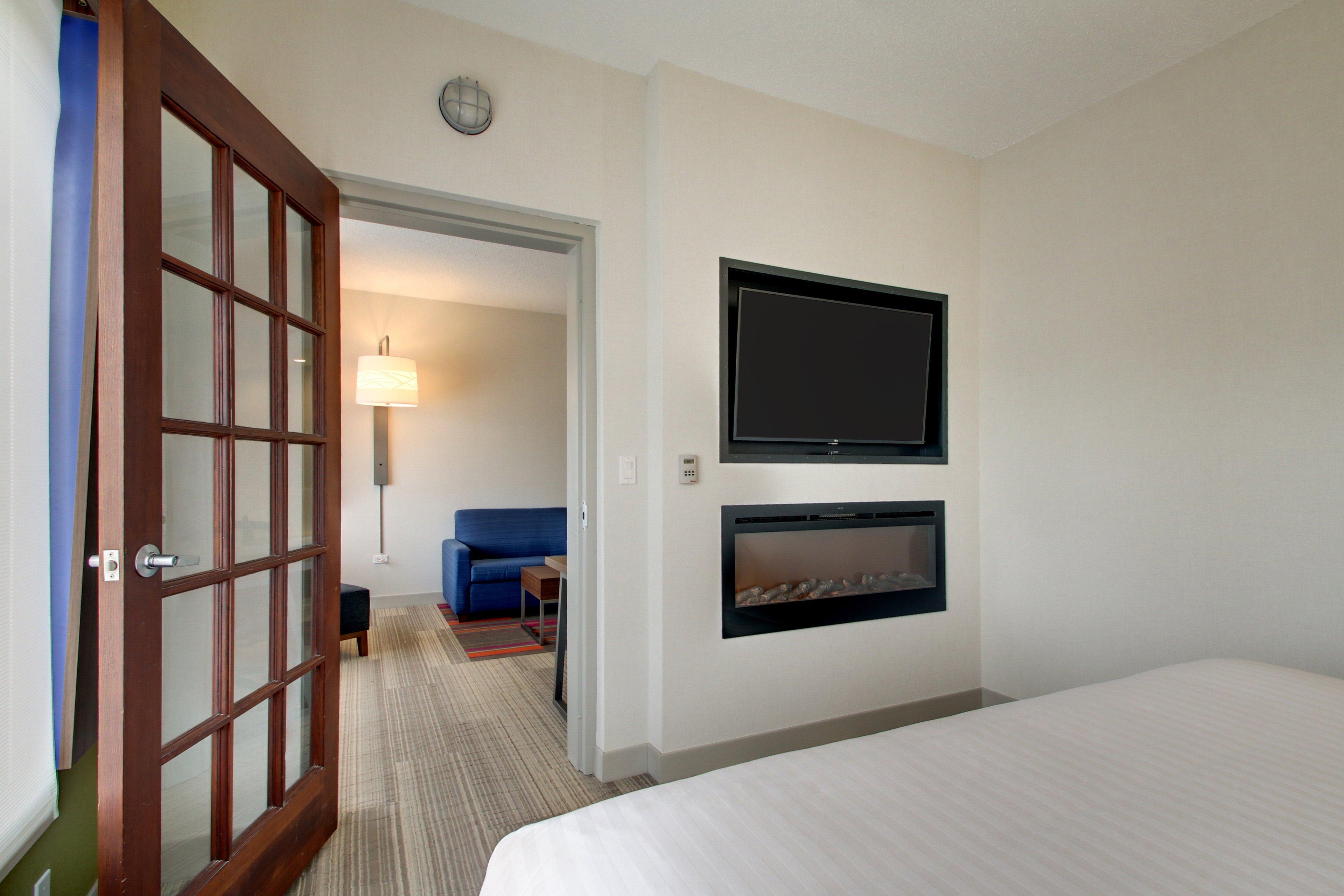 Holiday Inn Express & Suites Aurora - Naperville By Ihg Экстерьер фото